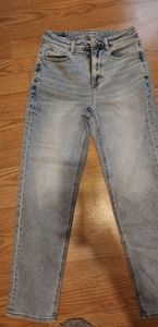 American eagle mom jeans